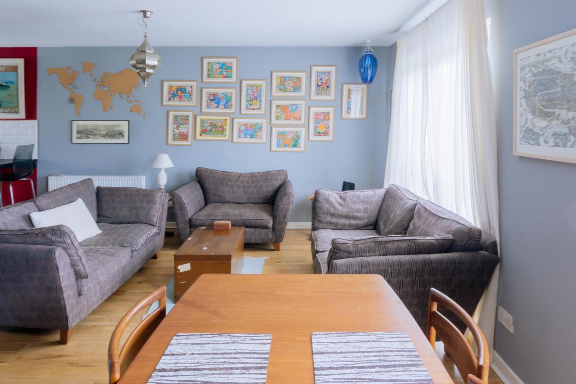 Stylish 3 Bedroom Apartment Near Hollyrood Park Edinburgh Exterior photo